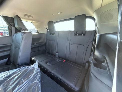 New 2026 INFINITI QX60 Luxe w/ Cargo Package image 12