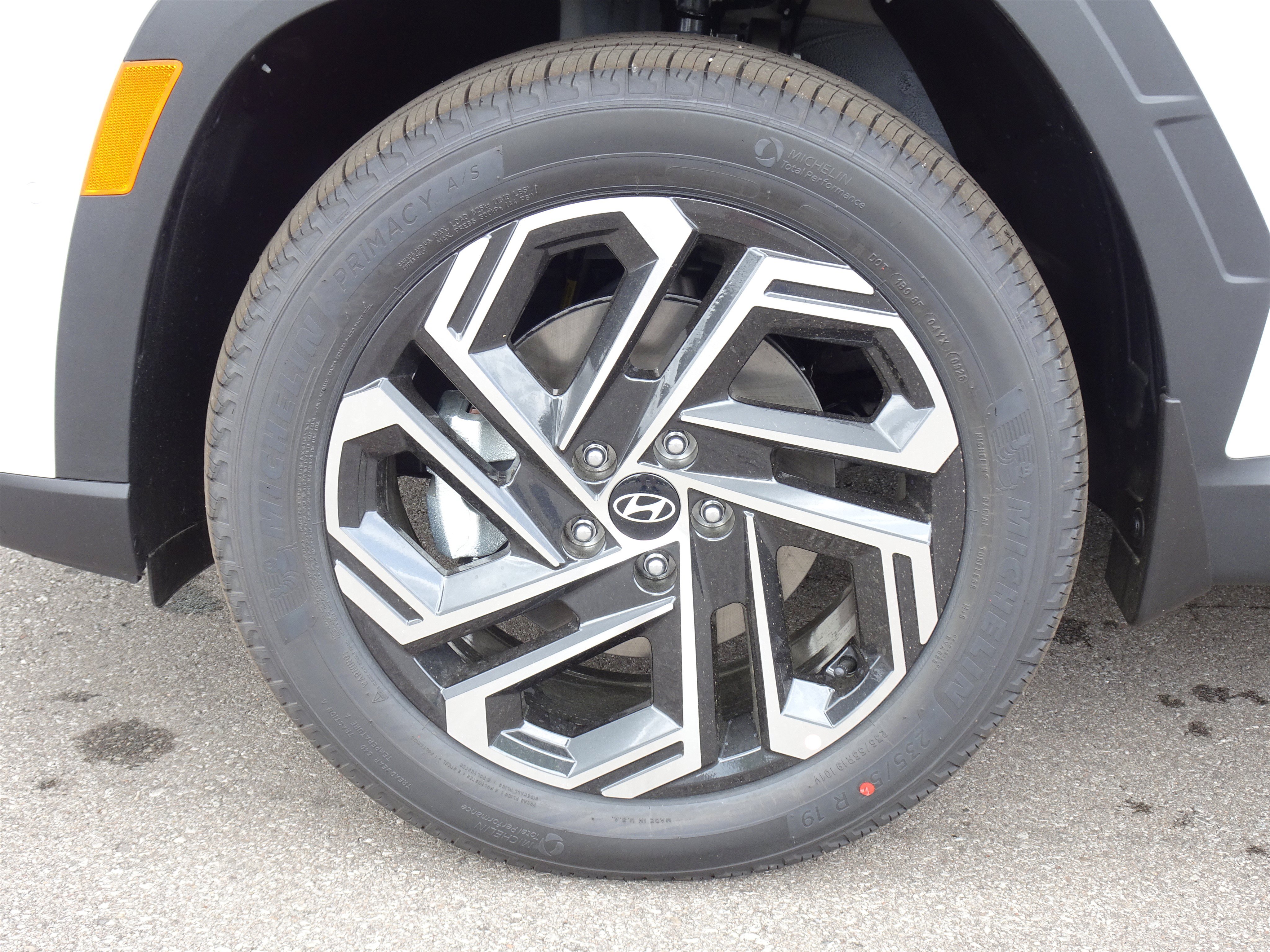 New 2026 Hyundai Tucson Limited AWD/4WD image 24