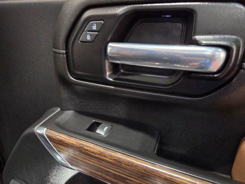 Used 2020 Chevrolet Silverado 2500 High Country w/ Z71 Off-Road Package image 40