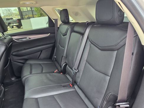 Used 2019 Cadillac XT5 Luxury image 35