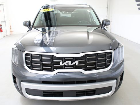 Used 2024 Kia Telluride S w/ S Sunroof Package image 2