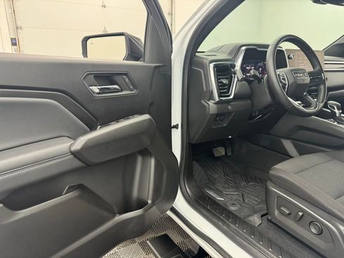 Used 2024 GMC Canyon Elevation w/ Convenience Package image 15