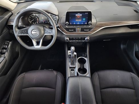 Used 2023 Nissan Altima 2.5 SV image 25