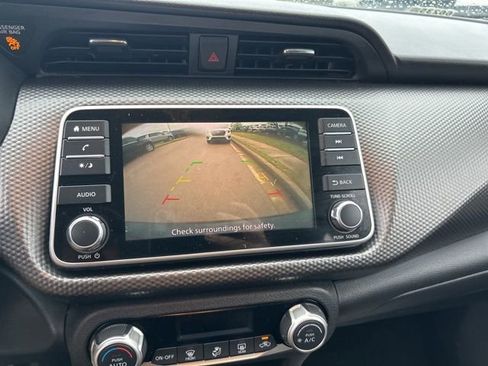 Used 2019 Nissan Kicks SV FWD image 10