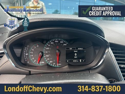 Used 2019 Chevrolet Trax Premier w/ Midnight Edition FWD image 1