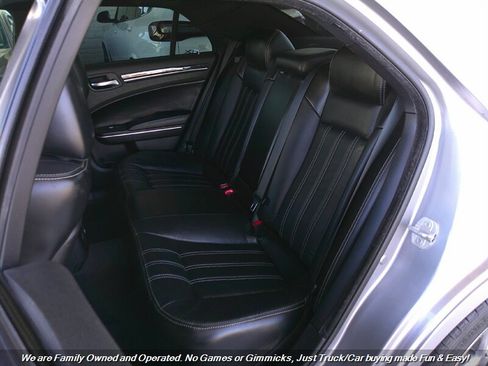 Used 2017 Chrysler 300 S image 22