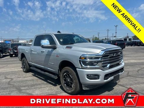 Used 2026 RAM 2500 Laramie AWD/4WD image 3