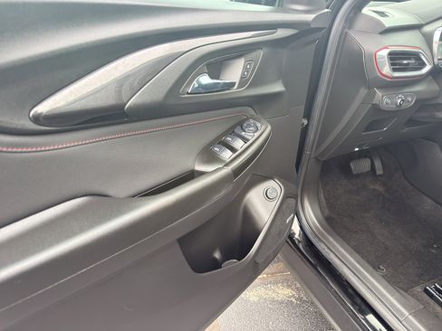 Used 2022 Chevrolet TrailBlazer RS w/ Sun and Liftgate Package image 14