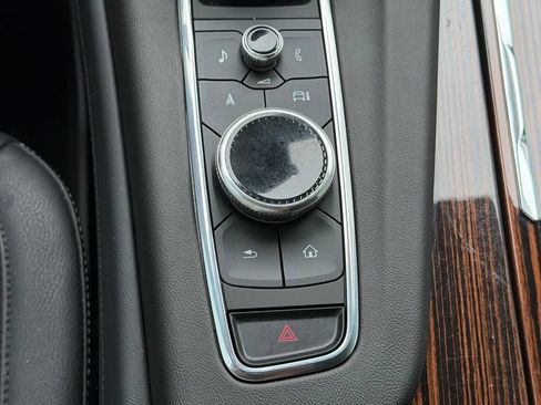 Used 2023 Cadillac Escalade ESV Luxury w/ LPO, Floor Liner Package RWD image 26