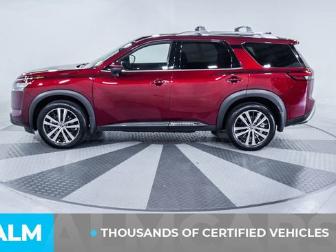 Used 2025 Nissan Pathfinder Platinum w/ Cargo Package AWD/4WD image 4