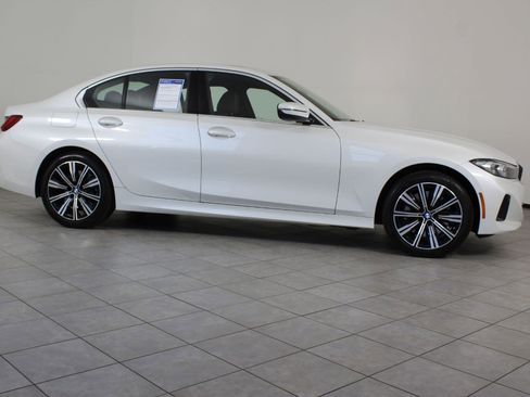 Certified 2025 BMW 330i xDrive Sedan image 8