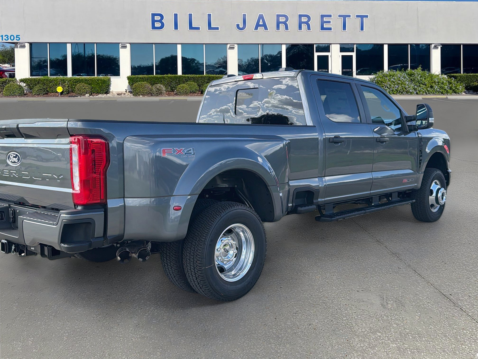 New 2027 Ford F350 XL w/ STX Appearance Package AWD/4WD image 4