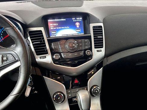 Used 2015 Chevrolet Cruze LT image 5