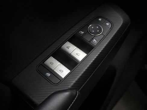 Used 2024 Mitsubishi Outlander ES image 23