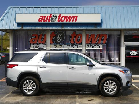 Used 2019 Chevrolet Traverse LT FWD image 17