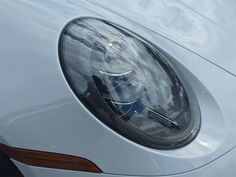 Used 2025 Porsche 911 Carrera 4 GTS image 15