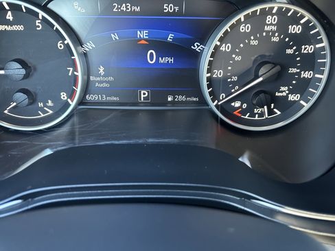 Used 2016 Nissan Maxima Platinum image 10