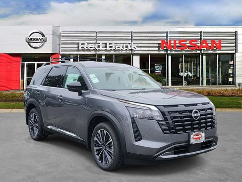 New 2026 Nissan Pathfinder Platinum AWD/4WD image 4
