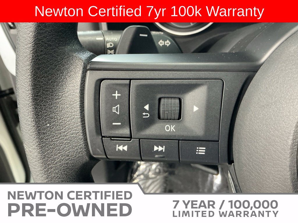 Used 2023 Nissan Rogue S FWD image 26