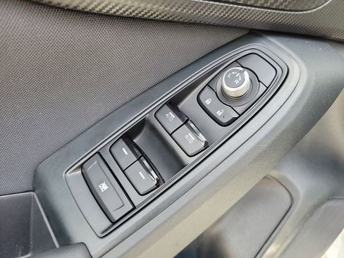 Used 2023 Subaru Crosstrek 2.0i Premium image 18