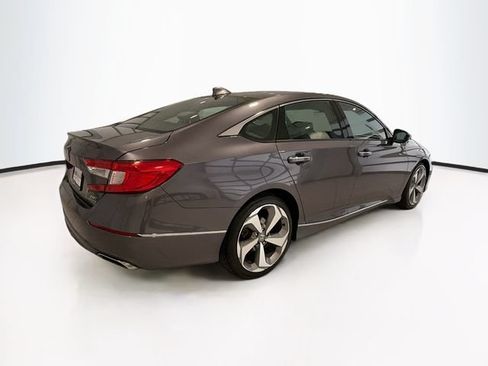 Used 2019 Honda Accord Touring image 6