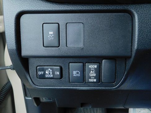 Used 2020 Toyota Tacoma 4x4 Double Cab image 32