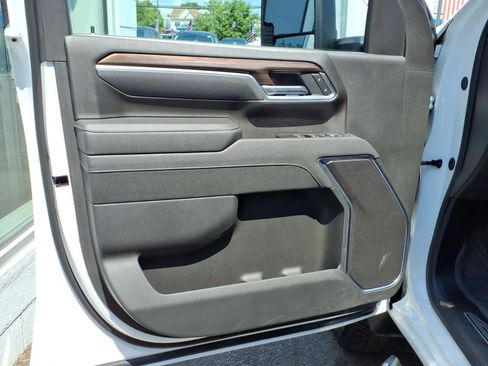 Used 2025 Chevrolet Silverado 2500 LT AWD/4WD image 10