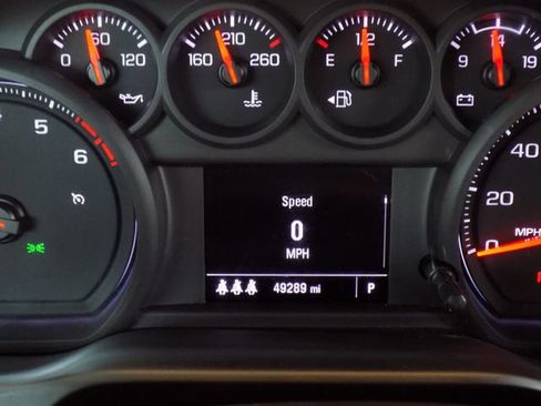 Used 2024 Chevrolet Silverado 2500 Custom w/ Custom Convenience Package AWD/4WD image 18
