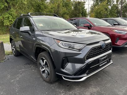 Used 2021 Toyota RAV4 SE w/ Weather & Moonroof Package