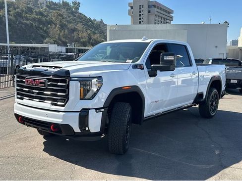 New 2026 GMC Sierra 2500 AT4 w/ AT4 Premium Plus Package image 10