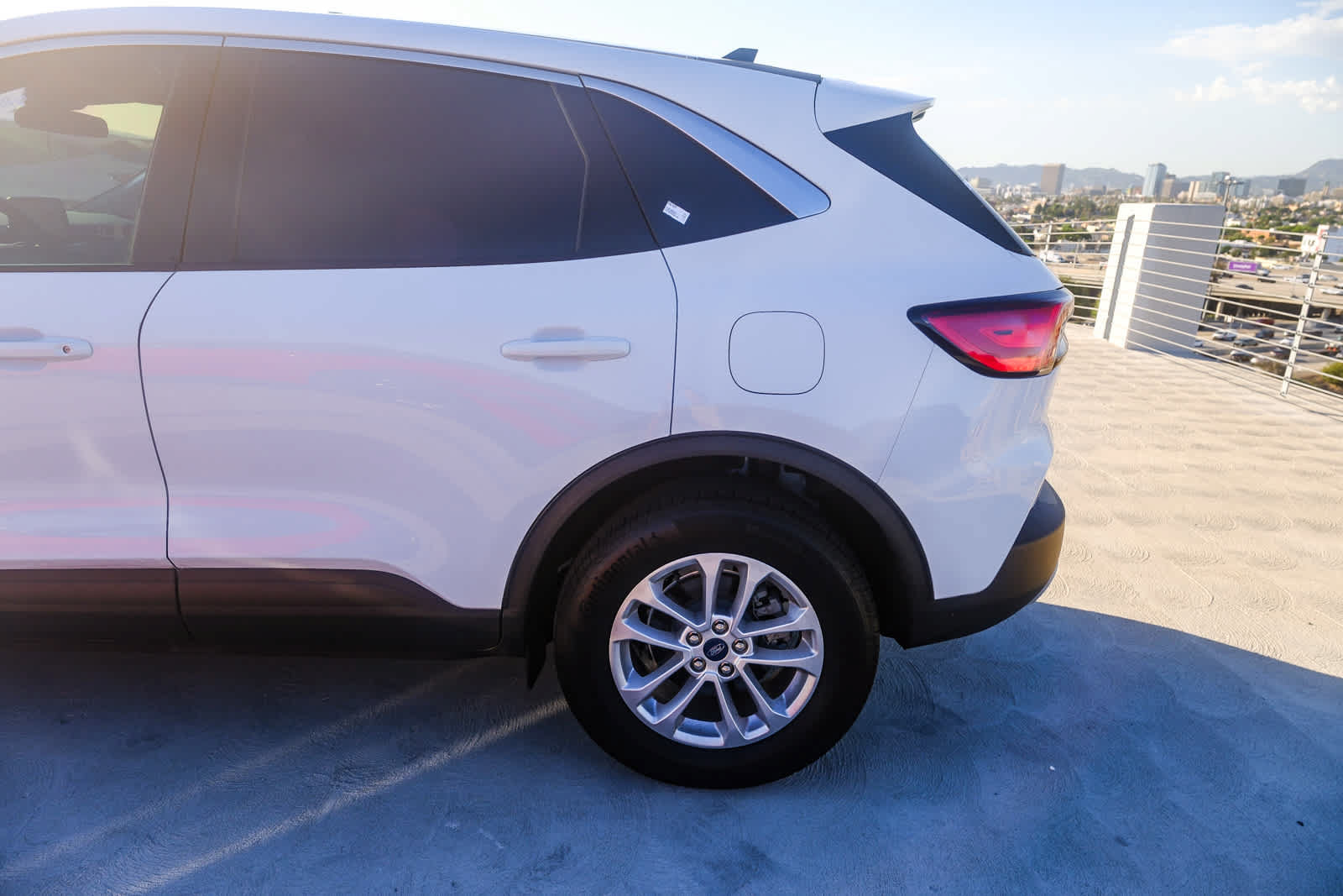 Used 2022 Ford Escape SE AWD/4WD image 8