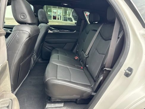 Used 2024 Cadillac XT5 Premium Luxury AWD/4WD image 11
