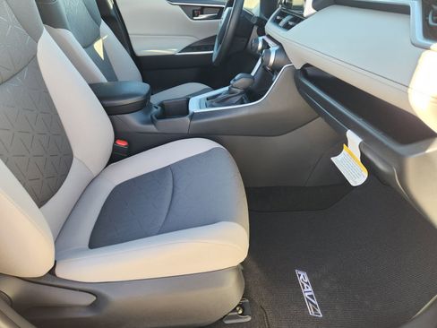 New 2025 Toyota RAV4 XLE w/ Blackout Package (GST) image 15