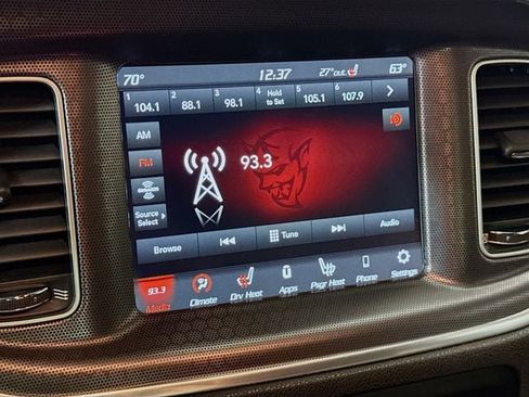 Used 2018 Dodge Charger R/T image 16