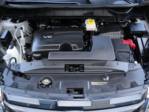 Used 2023 Nissan Pathfinder Platinum FWD image 37