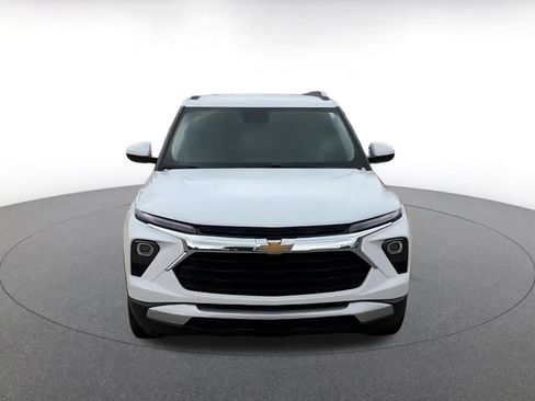 Used 2025 Chevrolet TrailBlazer LT image 4