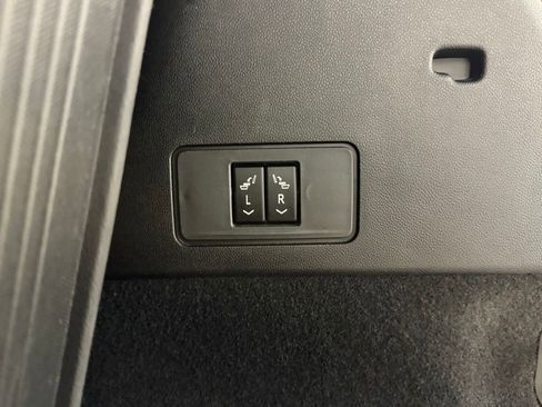 Used 2024 Cadillac XT6 Luxury w/ LPO, Floor Liner Package FWD image 28