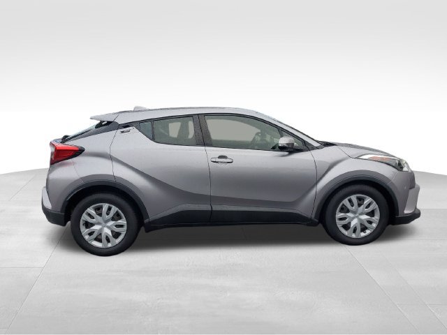 Used 2019 Toyota C-HR LE FWD image 6