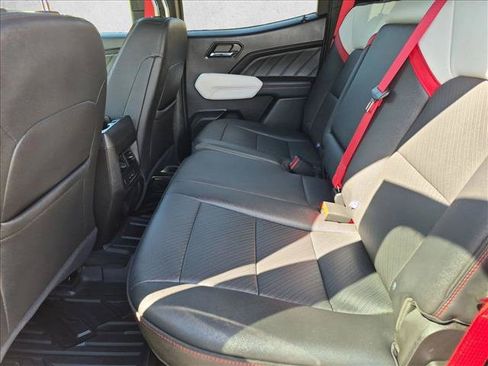 Used 2025 GMC Canyon AT4 w/ AT4X AEV Edition AWD/4WD image 19
