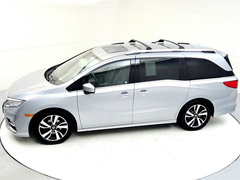 Used 2018 Honda Odyssey Elite image 15