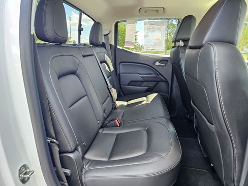 Used 2019 Chevrolet Colorado Z71 AWD/4WD image 13