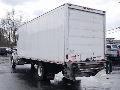 Used 2022 Ford F750 2WD Regular Cab Super Duty image 6