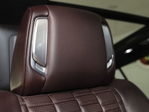Used 2021 Cadillac Escalade ESV Sport Platinum w/ LPO, ONYX Package AWD/4WD image 17