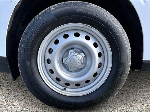 Used 2022 Ford Maverick XL image 8