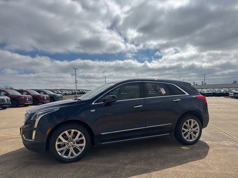 Used 2019 Cadillac XT5 Luxury w/ LPO, Radiant Package image 11
