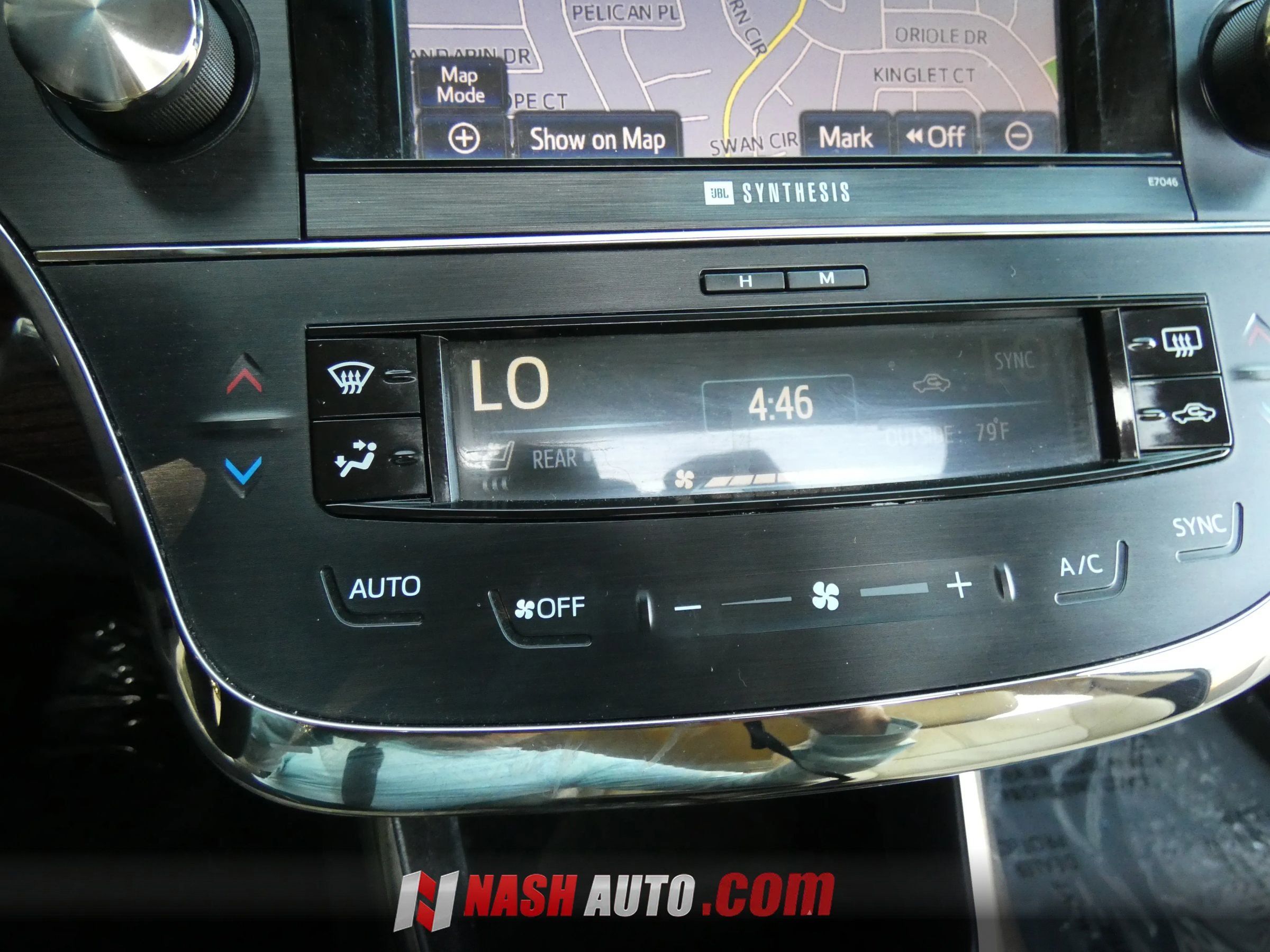 Used 2013 Toyota Avalon Limited FWD image 56