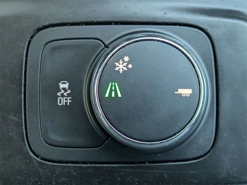 Used 2019 Chevrolet Traverse LT image 32