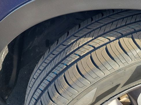 Used 2022 Honda CR-V EX-L image 3