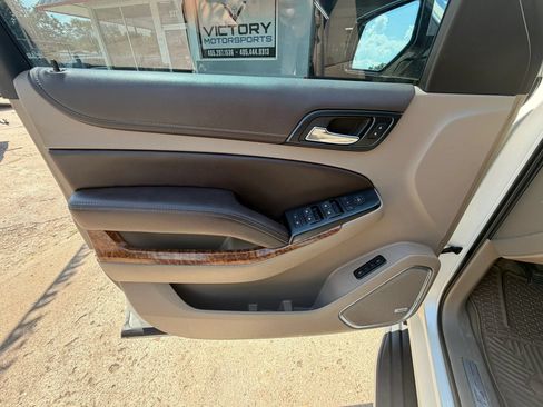 Used 2015 Chevrolet Tahoe LTZ RWD image 14