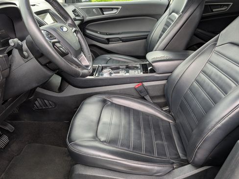 Used 2019 Ford Edge SEL w/ Equipment Group 201A FWD image 12